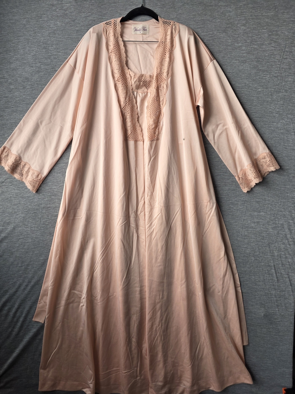 VTG Vanity Fair Peach Peignoir Robe & Slip Nightgown Set Medium Lace USA Made